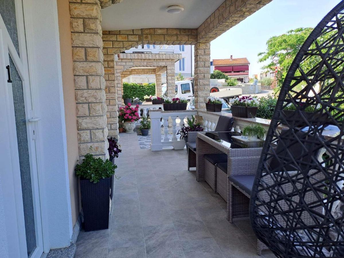 Apartments Ostojic Krk Town Luaran gambar