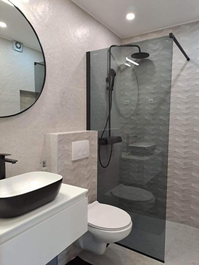 Apartments Ostojic Krk Town Luaran gambar