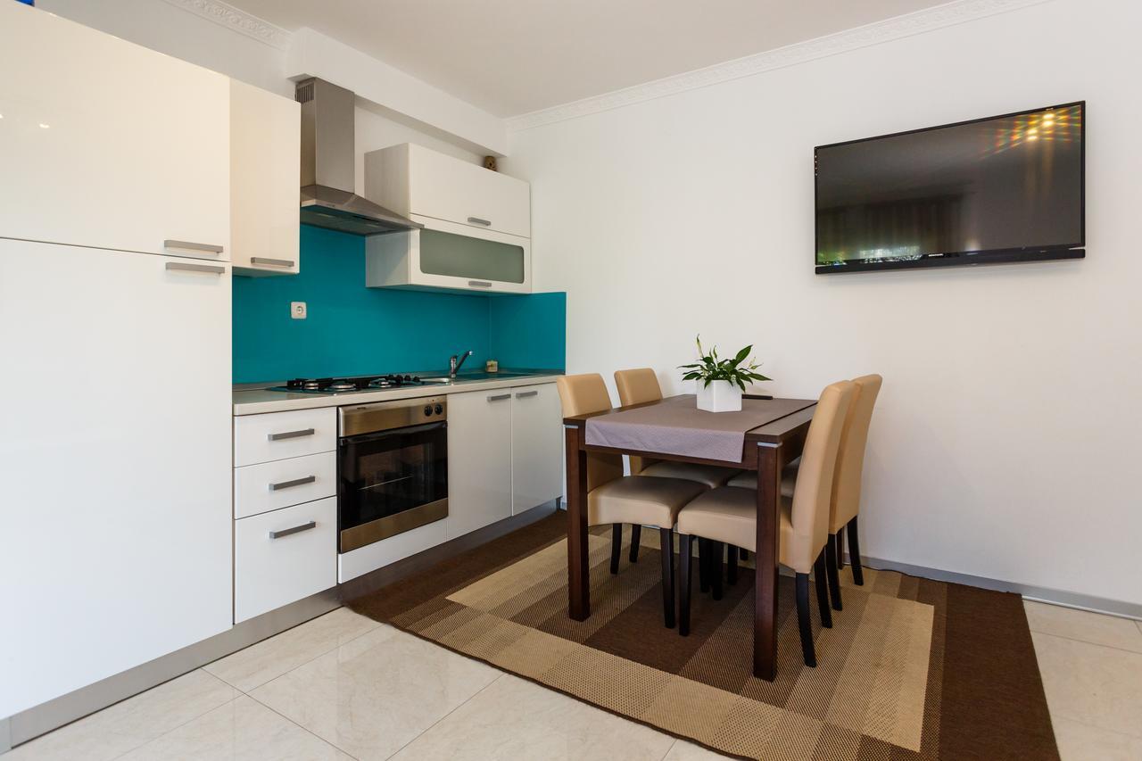 Apartments Ostojic Krk Town Luaran gambar